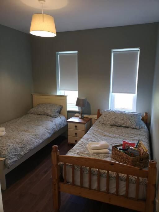 Spacious And Warm 2 Bedroom Apartment Sleeps Up To 5 Athy Exteriör bild